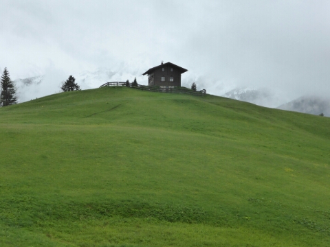 1050420.jpg image