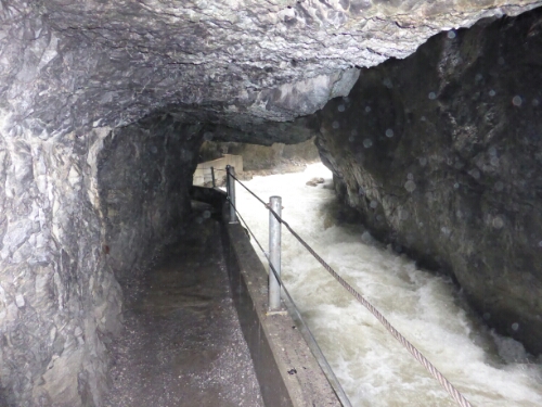 1050455.jpg image